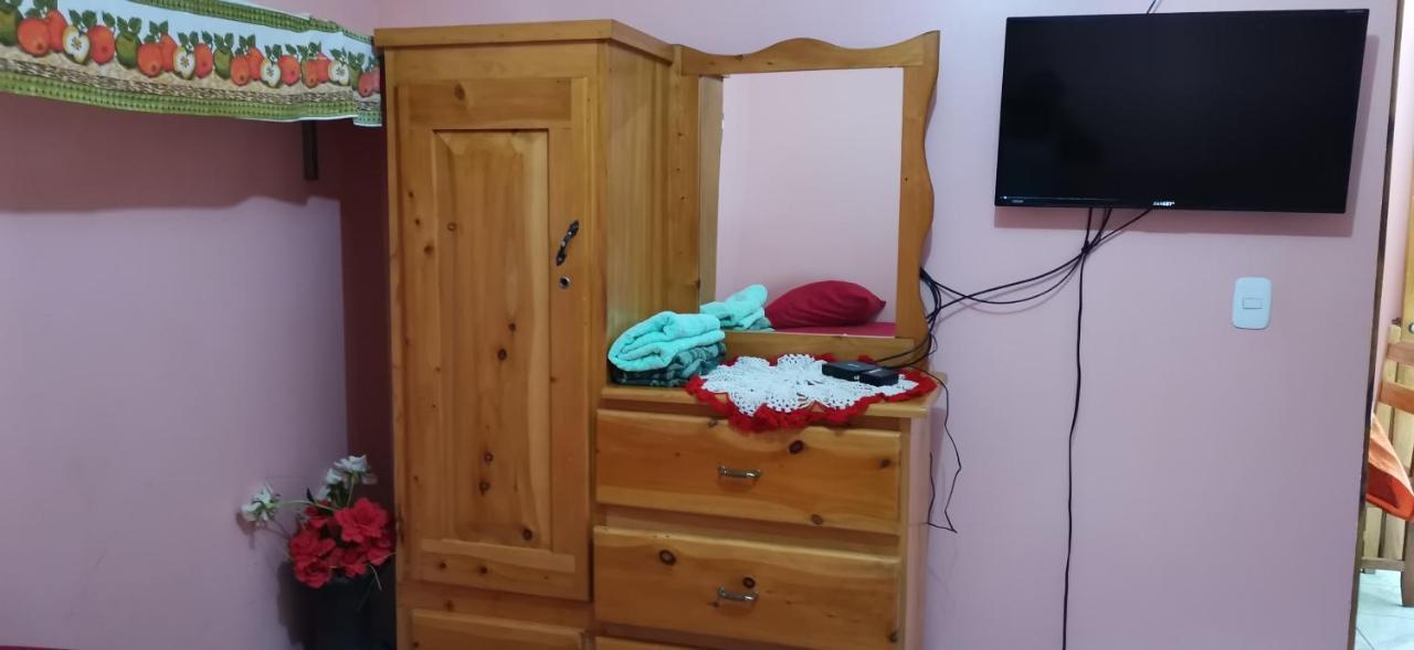 Cabinas Mitchaelle'S Puerto Viejo de Talamanca ภายนอก รูปภาพ