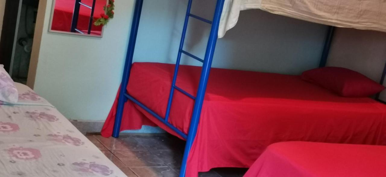 Cabinas Mitchaelle'S Puerto Viejo de Talamanca ภายนอก รูปภาพ