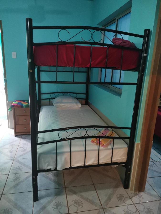 Cabinas Mitchaelle'S Puerto Viejo de Talamanca ภายนอก รูปภาพ