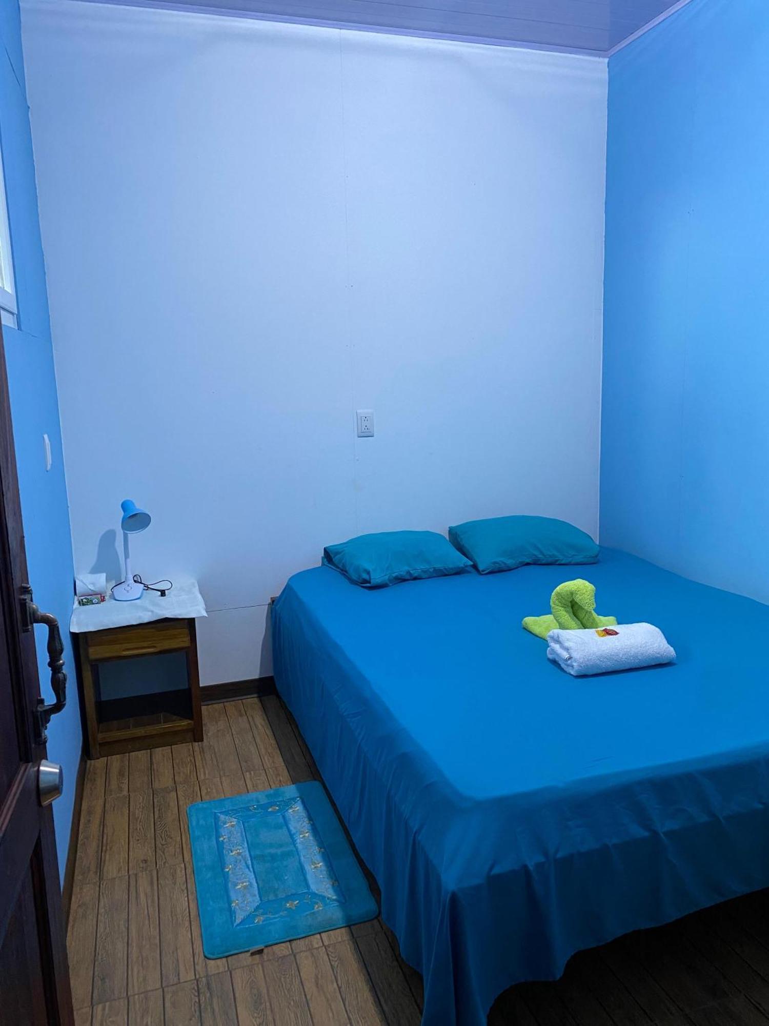 Cabinas Mitchaelle'S Puerto Viejo de Talamanca ภายนอก รูปภาพ